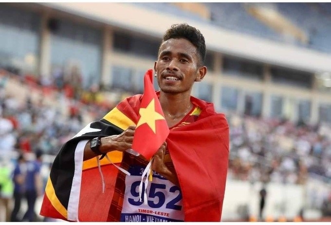 VĐV Timor Leste cầm cờ Việt Nam ở sân Mỹ Đình: Tôi vẫn chưa có bạn gái - 2 VĐV Timor Leste cầm cờ Việt Nam ở sân Mỹ Đình: Tôi vẫn chưa có bạn gái - 2