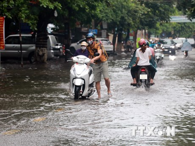 Thời tiết hôm nay 26/8: Mưa dông nhiều khu vực trên cả nước - Ảnh 1.