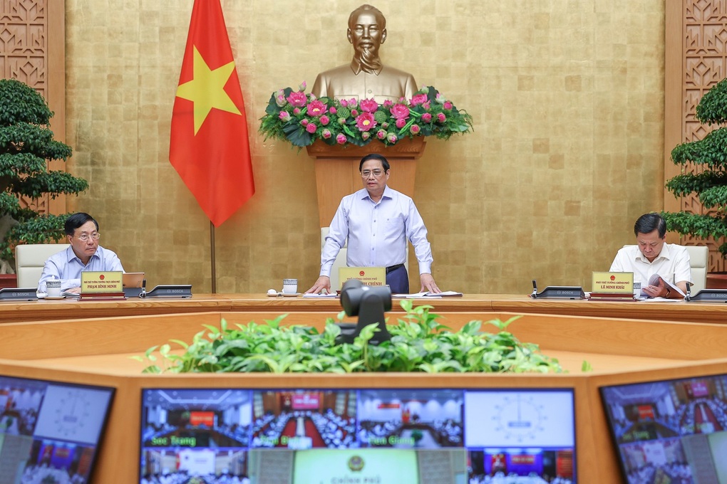 Chính phủ lắng nghe lời nói thẳng nói thật phát triển thị trường lao động - 1 Chính phủ lắng nghe lời nói thẳng nói thật phát triển thị trường lao động - 1