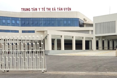 Đình chỉ công tác Giám đốc Trung tâm y tế Tân Uyên để xảy ra "điểm nóng"