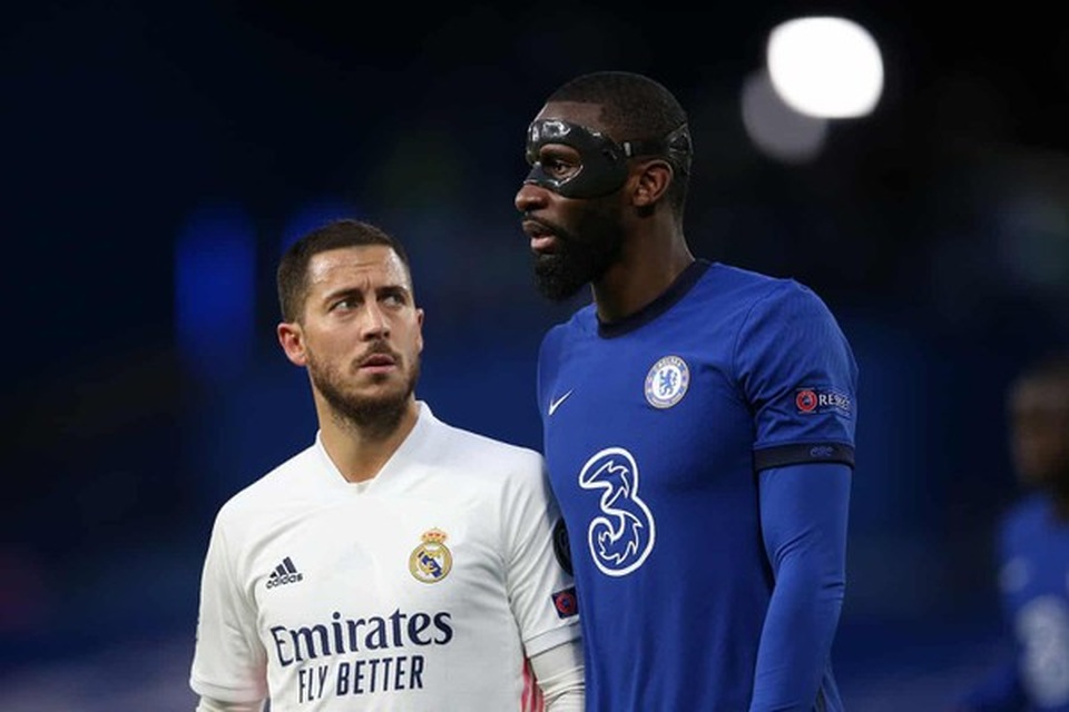 Nụ cười Eden Hazard và cái tát vào niềm kiêu hãnh của Real Madrid - 2 Nụ cười Eden Hazard và cái tát vào niềm kiêu hãnh của Real Madrid - 2
