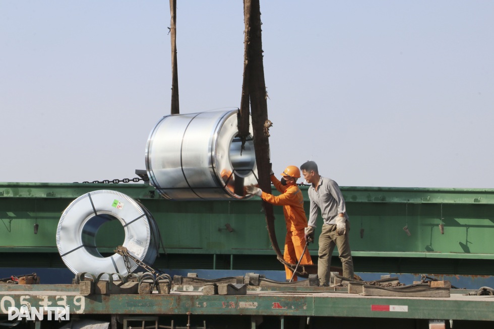 Cảng 150 tuổi ở Hải Phòng sắp hoàn thành sứ mệnh lịch sử - 14 Cảng 150 tuổi ở Hải Phòng sắp hoàn thành sứ mệnh lịch sử - 14