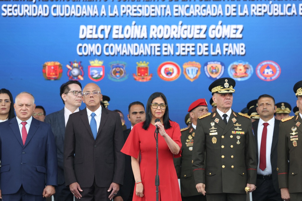Quân đội, cảnh sát Venezuela tuyên thệ trung thành với Tổng thống lâm thời - 1