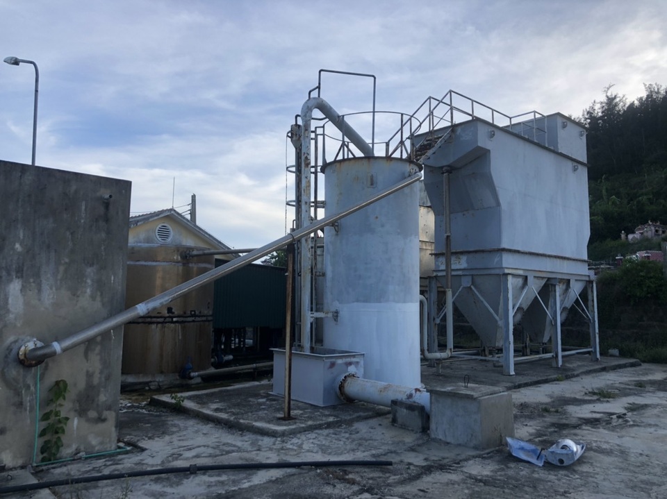 Có nhà máy nước 30 tỷ đồng, người dân vẫn khát nước sạch - 1