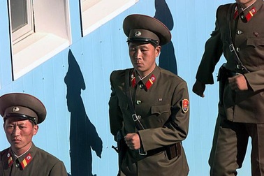 Phóng thành công tên lửa tầm trung, quân đội Triều Tiên “sẵn sàng chiến đấu”