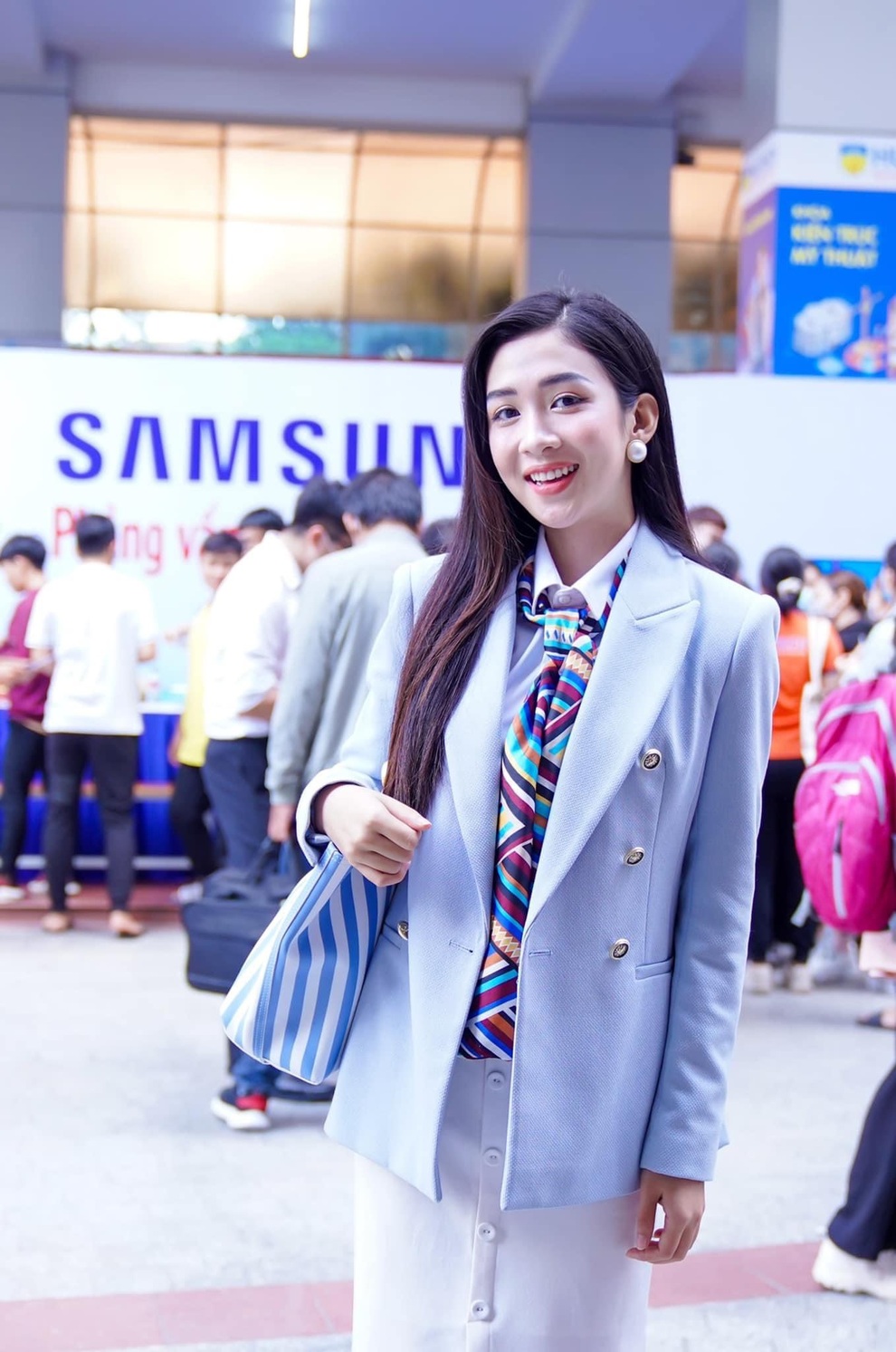 Hoa khôi 20 tuổi nhanh nhạy kinh doanh rau sạch mùa dịch - 6 Hoa khôi 20 tuổi nhanh nhạy kinh doanh rau sạch mùa dịch - 6