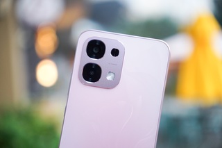 Đánh giá OPPO A6 Pro: Thiết kế mỏng nhẹ, pin khỏe, camera còn hạn chế - 12