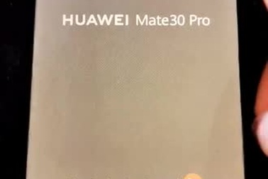 Video mở hộp Huawei Mate 30 Pro dù sản phẩm chưa được ra mắt