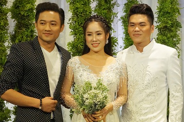 "Tình cũ" Quý Bình vui vẻ đến dự đám cưới Lê Phương