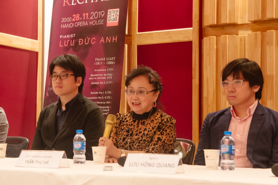 Giảng viên 9x kể chuyện kiếm được vợ là BTV Thời sự xinh đẹp nhờ piano - 2 Giảng viên 9x kể chuyện kiếm được vợ là BTV Thời sự xinh đẹp nhờ piano - 2