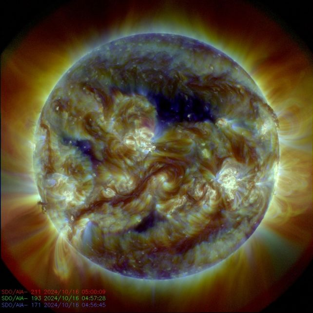 NASA chính thức công bố Mặt Trời đang ở giai đoạn hoạt động cực đại - 2 NASA chính thức công bố Mặt Trời đang ở giai đoạn hoạt động cực đại - 2