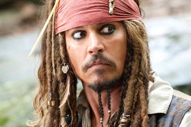 "Cướp biển" Johnny Depp tiết lộ thu nhập gây sốc