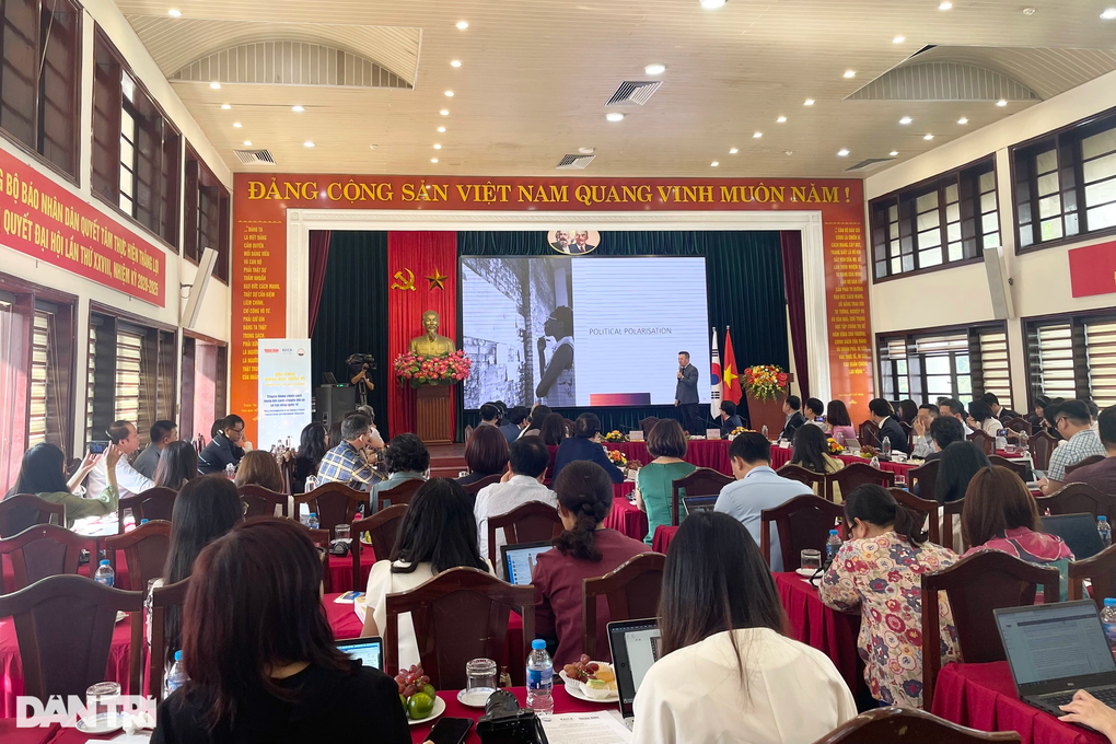 Chuyển đổi số báo chí không chỉ về công nghệ mà còn là tư duy - 2 Chuyển đổi số báo chí không chỉ về công nghệ mà còn là tư duy - 2