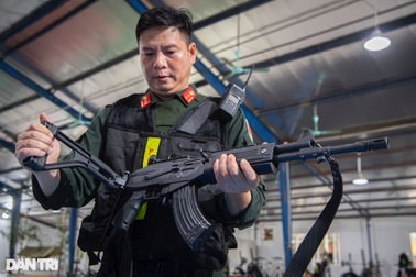 Dàn vũ khí Cảnh sát gìn giữ hòa bình mang theo làm nhiệm vụ tại LHQ