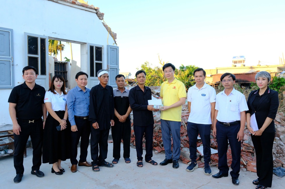 Người vợ có chồng tử nạn trong tâm lũ: “Cả nhà đợi cơm, anh chẳng kịp về” - 5