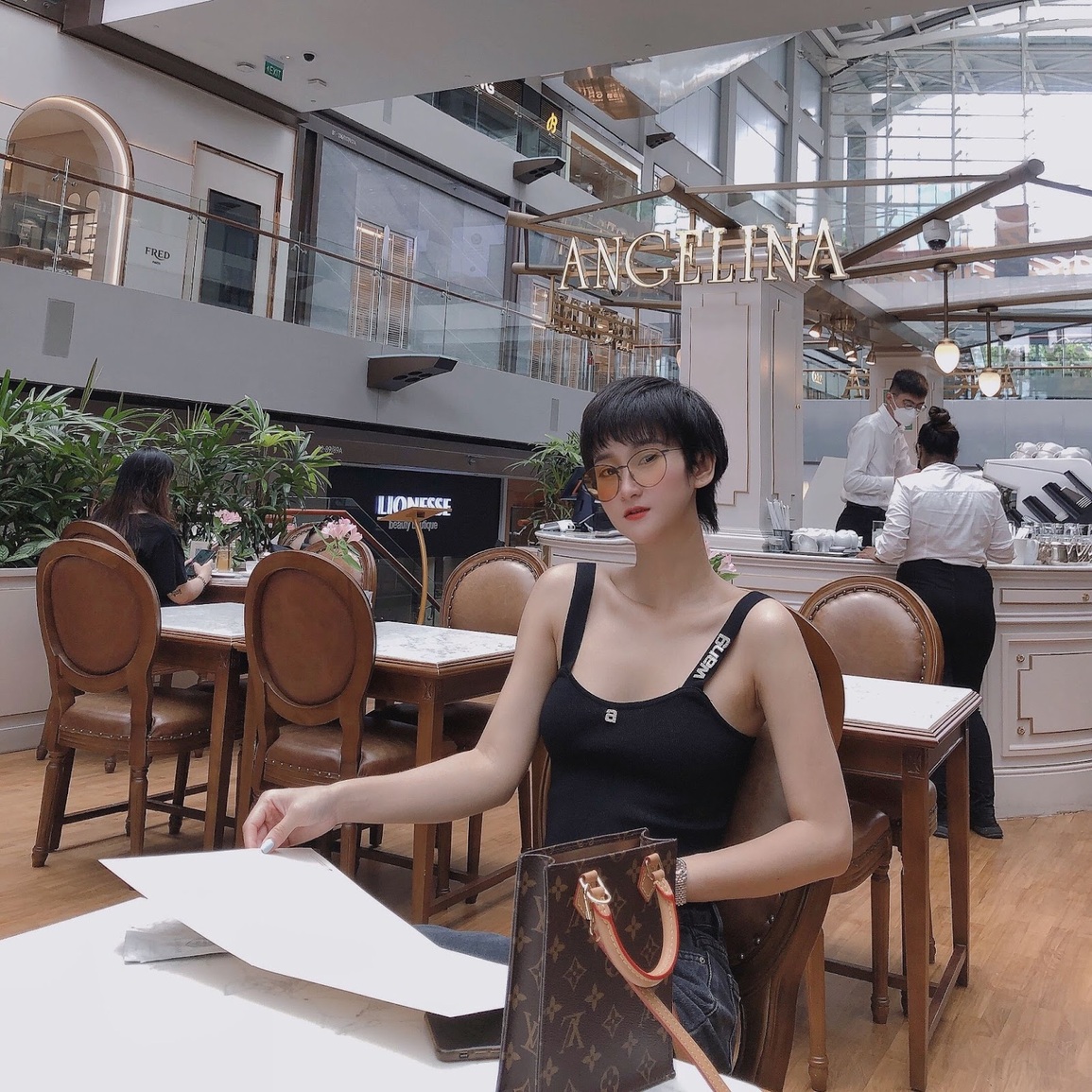 Khách Việt chi trăm triệu đồng du lịch Singapore sau bão Covid-19 - 2 Khách Việt chi trăm triệu đồng du lịch Singapore sau bão Covid-19 - 2