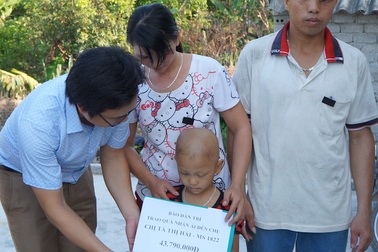 Hơn 43 triệu đồng đến với bé Hải Đăng 