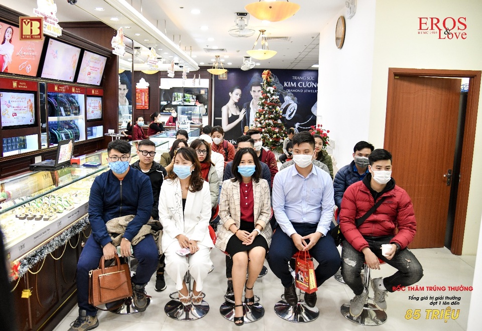 Bảo Tín Minh Châu trao thưởng mùa cưới đợt 1 tổng trị giá 85 triệu đồng - 1 Bảo Tín Minh Châu trao thưởng mùa cưới đợt 1 tổng trị giá 85 triệu đồng - 1