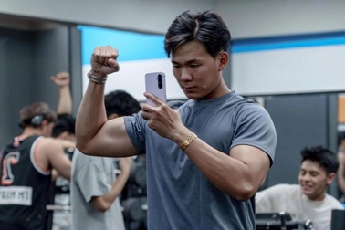 Gemini Live trên Galaxy A56 5G: Huấn luyện viên ảo giúp người dùng giữ dáng mùa tiệc tùng