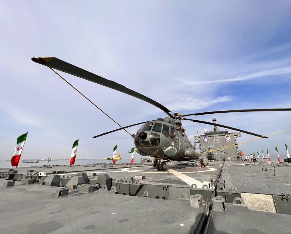 Iran đưa vào trang bị tàu sân bay UAV - 2 Iran đưa vào trang bị tàu sân bay UAV - 2
