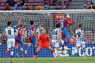 Braithwaite lập cú đúp, Barcelona thắng tưng bừng ngày mở màn La Liga