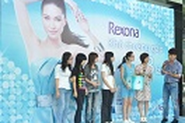 Phỏng vấn “Không bàn tròn” quanh chuyện mua sắm thông minh