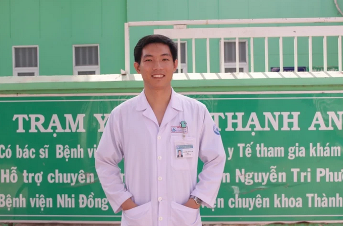 Bác sĩ Nguyễn Tấn Hưng, Bệnh viện Nhi đồng 1. 