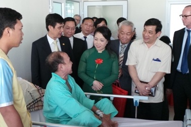 Khánh thành Trung tâm Ung bướu Chợ Rẫy “hạ hỏa” cho phía Nam