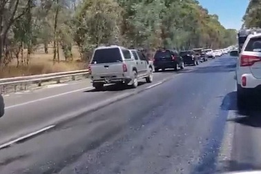 Mỹ lạnh hơn sao hỏa, Australia nóng tan chảy đường