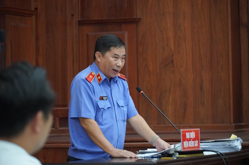 Trầm Bê bị đề nghị tăng hình phạt và bồi thường hàng trăm tỷ đồng - 3 Trầm Bê bị đề nghị tăng hình phạt và bồi thường hàng trăm tỷ đồng - 3