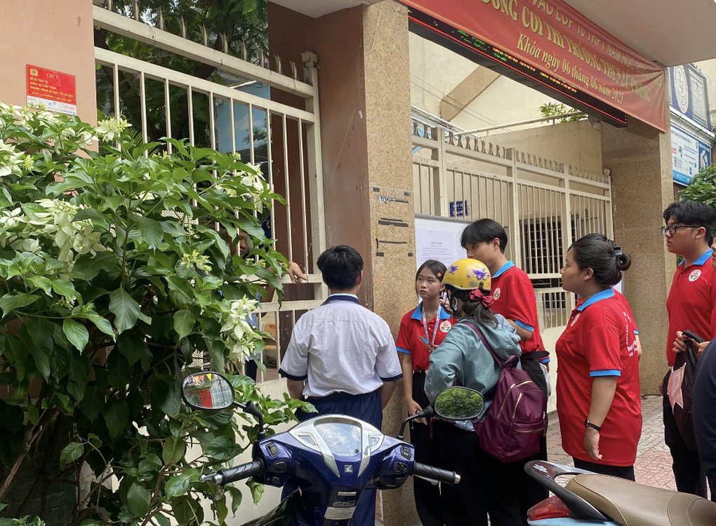 Fataler Fehler: Kandidat fällt durch Aufnahmeprüfung der 10. Klasse in Ho-Chi-Minh-Stadt – 2 Nhầm lẫn tai hại, thí sinh trượt kỳ thi tuyển sinh lớp 10 tại TPHCM - 2