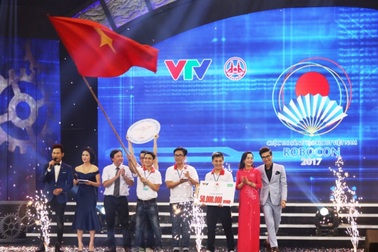 Đại học Lạc Hồng vô địch Robocon 2017