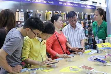 Nhà mạng trắng trợn "móc túi" khách hàng và những bài lý sự cùn