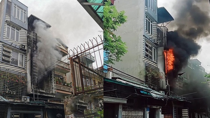 Hiện trường vụ cháy ở Hà Đông (Hà Nội) khiến 4 người tử vong, 1 người bị thương