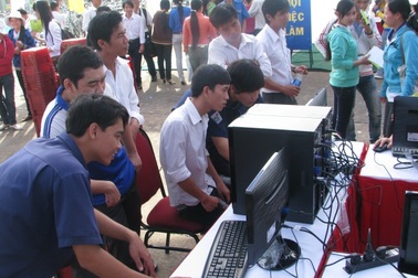 Bạc Liêu: UBND tỉnh “vẽ đường” cho sinh viên tìm việc làm!