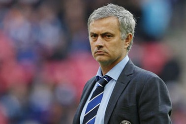 Toàn đội Chelsea muốn cứu tương lai của Mourinho