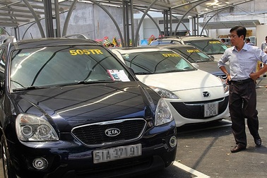 Cả ô tô mới lẫn cũ đều "cháy hàng"
