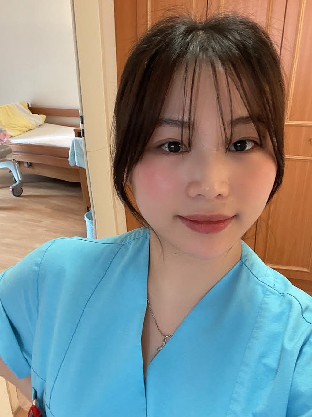 Giấc mơ định cư châu Âu với gánh nợ của bố mẹ nơi quê nhà - 1 Giấc mơ định cư châu Âu với gánh nợ của bố mẹ nơi quê nhà - 1