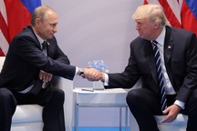 Ông Trump và Putin hội đàm hơn 2 tiếng đồng hồ