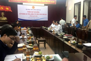 Lương tối thiểu 2019 nếu không tăng, năm 2020 sẽ phải điều chỉnh mức cao