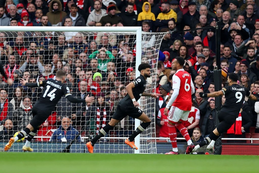 Bị dẫn hai bàn, Arsenal ngược dòng thắng Bournemouth ở phút 90+7 - 1 Bị dẫn hai bàn, Arsenal ngược dòng thắng Bournemouth ở phút 90+7 - 1
