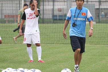 Hai  đội tuyển bóng đá nam đang tiến bộ từng ngày