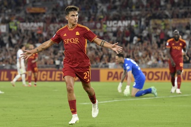 AS Roma của HLV Mourinho thắng 7-0 tại Serie A