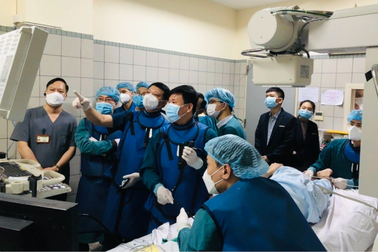 Dấu hiệu khó nuốt cảnh báo loại ung thư phổ biến ở nam giới