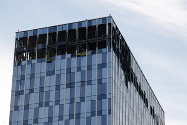 UAV tấn công Moscow, mảnh vỡ rơi gần Bộ Quốc phòng Nga