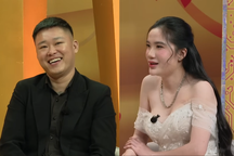 Chàng trai lấy cớ để có đêm "định mệnh", mượn cả quần bạn gái mặc