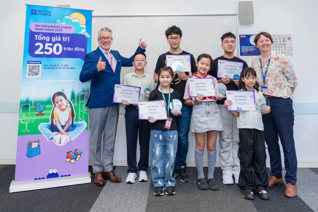 Từ câu chuyện nhỏ đến ước mơ lớn của 10 đại sứ British Council Study Award 2025 - 2 Từ câu chuyện nhỏ đến ước mơ lớn của 10 đại sứ British Council Study Award 2025 - 2