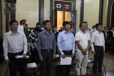 Vụ 10 cán bộ Navibank hầu tòa: Không triệu tập Phó Chánh án TAND Cấp cao