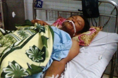 Lái xe ôm bị đâm 9 nhát, cướp mất xe máy