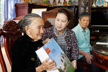 Chủ tịch Quốc hội Nguyễn Thị Kim Ngân dự Ngày hội Đại đoàn kết toàn dân tộc